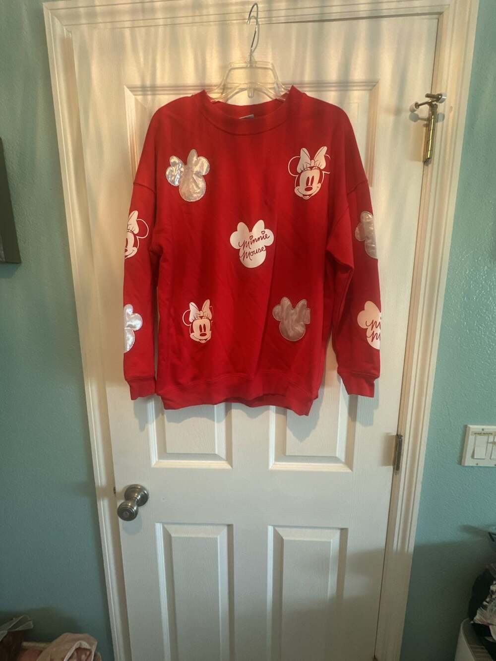 Disney Minnie Mouse Red Sweatshirt Size L